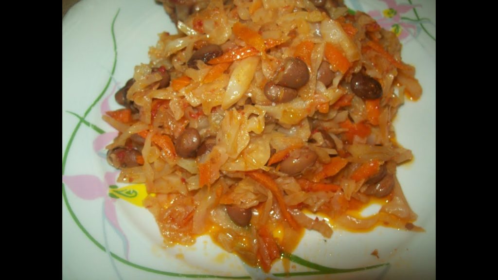 Капуста тушеная с фасолью без мяса