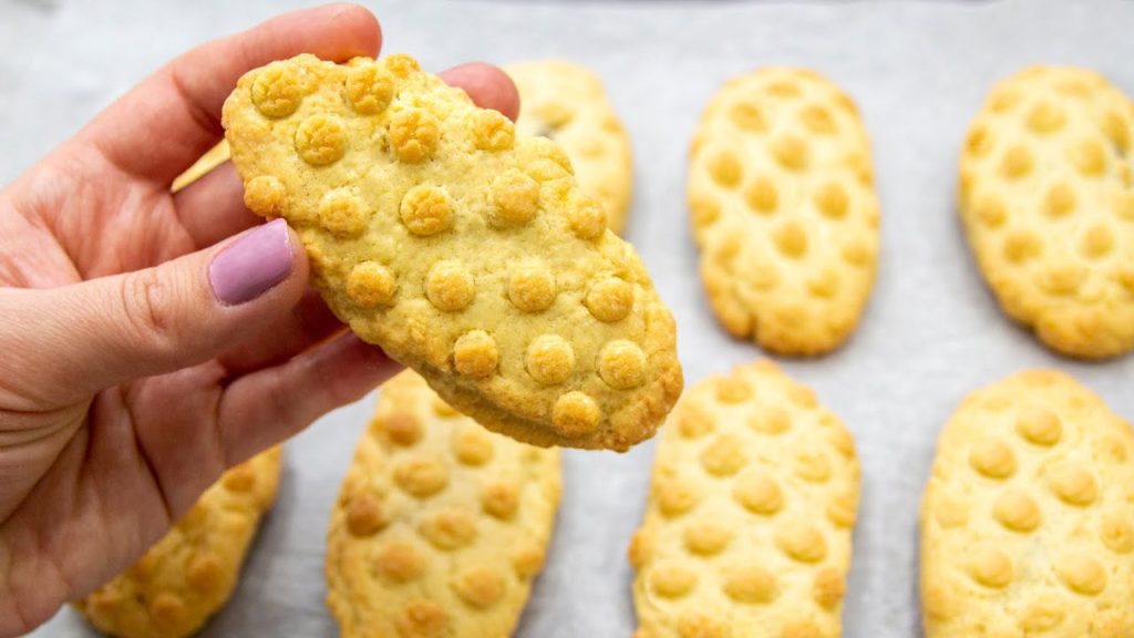 ПЕЧЕНЬЕ К ЧАЮ "ШИШКИ". Оно у нас съедается даже не успевая остыть | COOKIES FOR TEA CONES ПЕЧЕНЬЕ К ЧАЮ "ШИШКИ". Оно у нас съедается даже не успевая остыть | COOKIES FOR TEA CONES