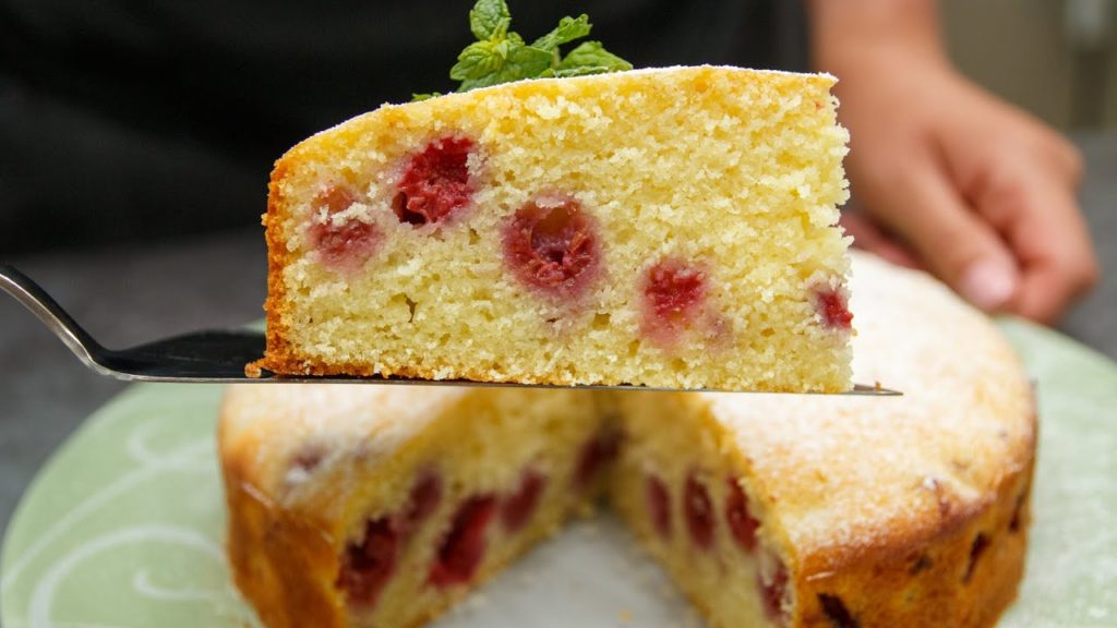 Пирог «Все смешал и в духовку» с любыми ягодами! Очень вкусный простой пирог | ЭТО ПРОСТО