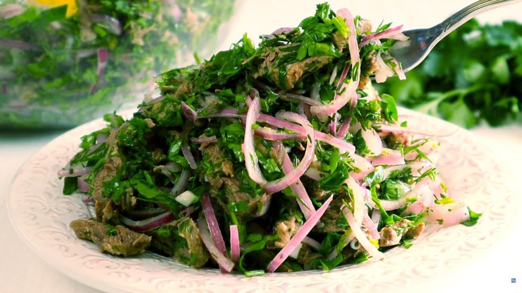 Два  МЯСНЫХ Салата на все случаи жизни!Быстро,ОЧЕНЬ ВКУСНО!
