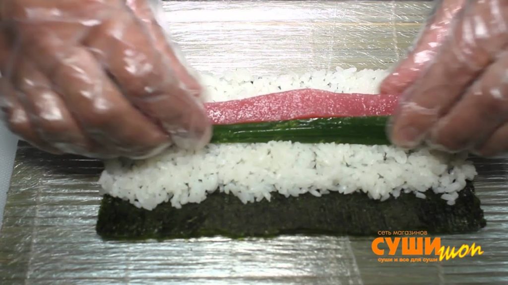 Как готовить роллы. Суши Шоп. / How to make delicious and tasty sushi.