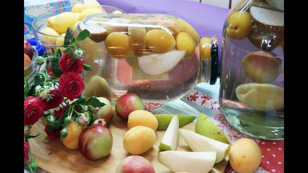 Компот из абрикосов с нектаринами и грушей на зиму. Компоты на зиму на 3 литровую банку Компот из абрикосов с нектаринами и грушей на зиму. Компоты на зиму на 3 литровую банку