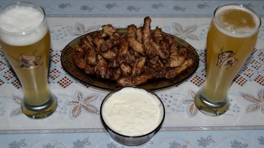 Закуска к пиву. Куриные шеи с сырным соусом! Snack to beer. Chicken neck with cheese sauce!