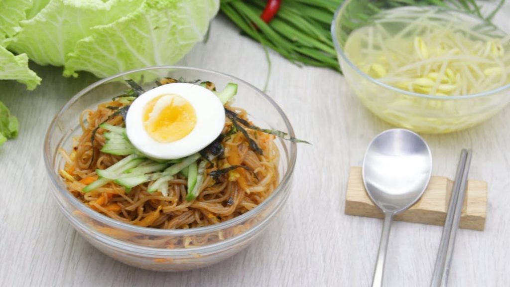 Как приготовить острую лапшу - Spicy Chewy Noodles