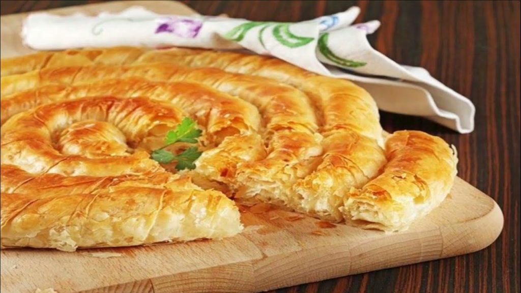 Хрустящий турецкий пирог Кол бёрек  Çıtır çıtır kol böreği