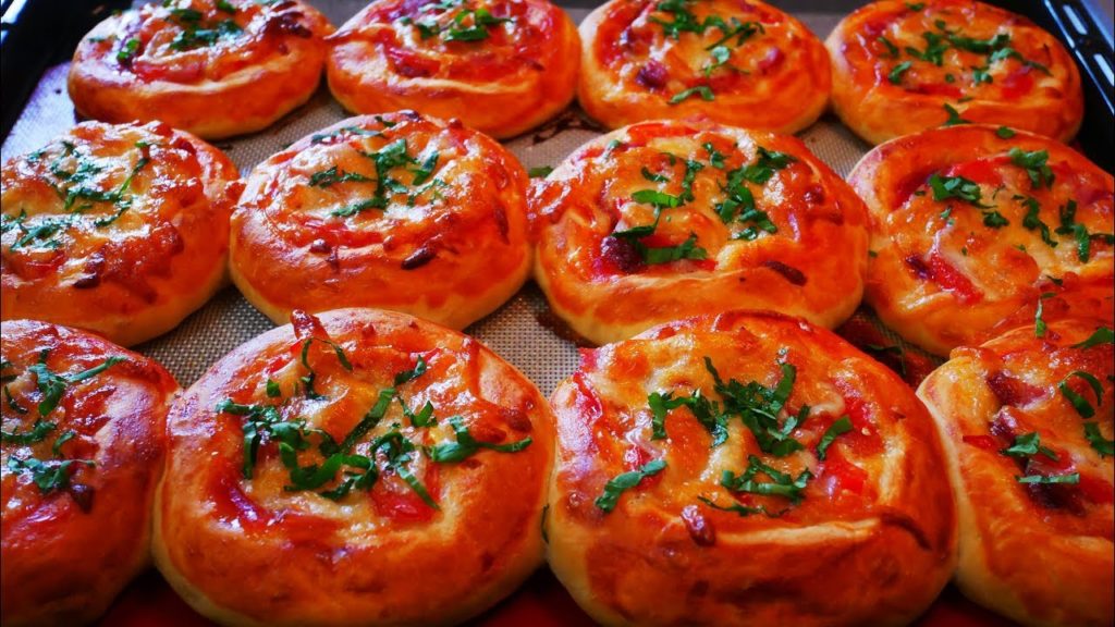 Мини пиццы БЫСТРО и ВКУСНО!!! Простой и быстрый рецепт дрожжевого теста Мини пиццы БЫСТРО и ВКУСНО!!! Простой и быстрый рецепт дрожжевого теста
