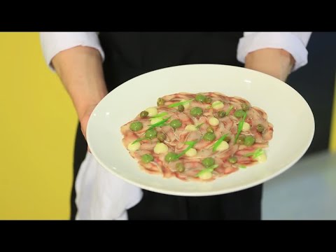 Закуска Карпаччо из СЕЛЁДКИ с хреном и БАНАНОВЫМ пюре / Мастер-класс от шеф-повара / Илья Лазерсон