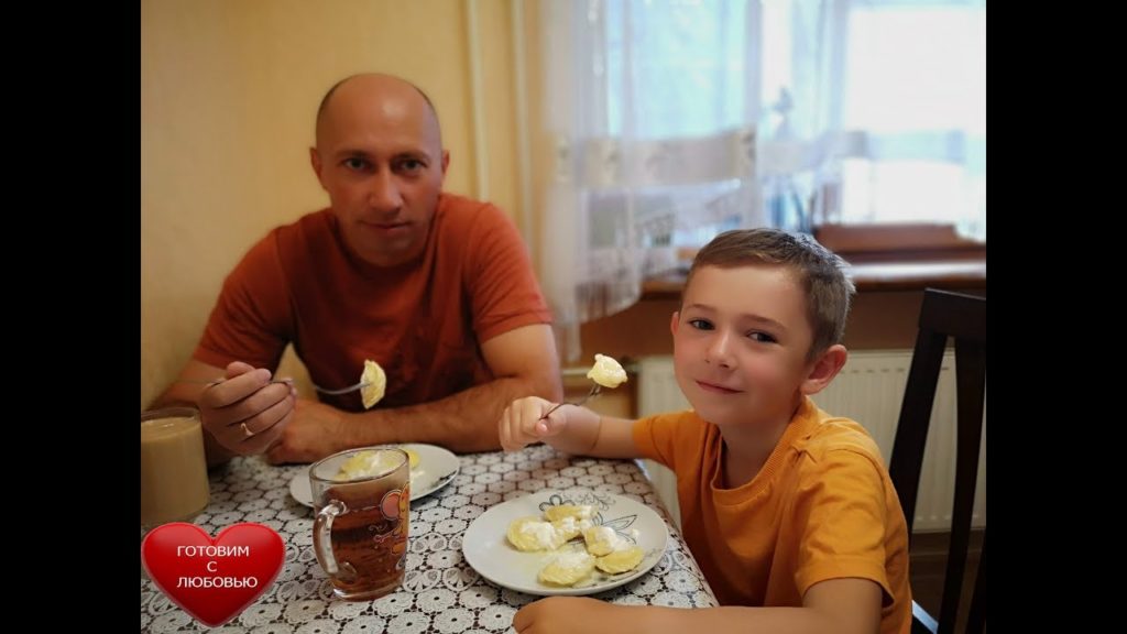 Вареники с ТВОРОГОМ.ТЕСТО на ВАРЕНИКИ которое НЕ РАЗВАРИВАЕТСЯ НЕ ЛИПНЕТ К РУКАМ Вареники с ТВОРОГОМ.ТЕСТО на ВАРЕНИКИ которое НЕ РАЗВАРИВАЕТСЯ НЕ ЛИПНЕТ К РУКАМ