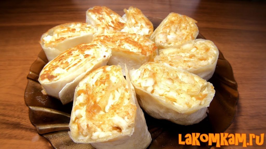 Их всегда мало! Рулетики с курицей - отличная закуска. Рецепт за 100 рублей
