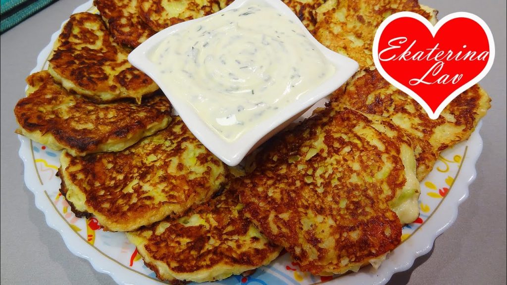 Нежные КАБАЧКОВЫЕ ОЛАДЬИ с сыром! Zucchini pancakes with cheese!