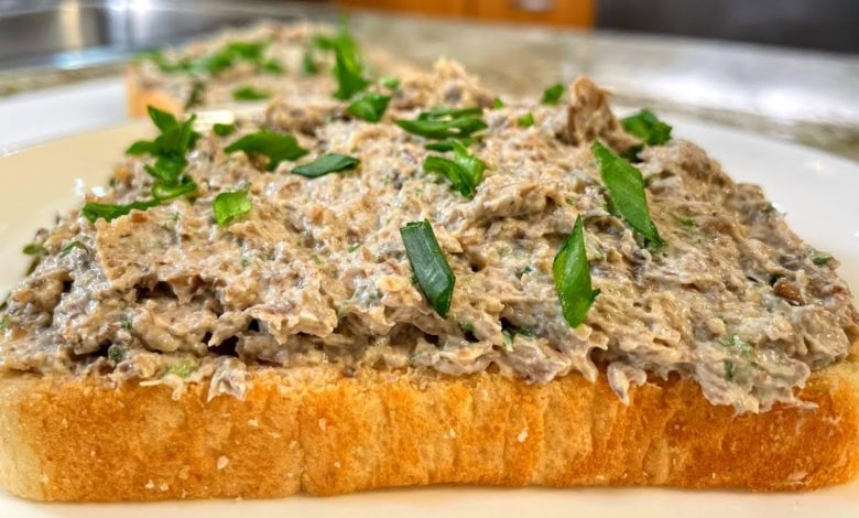 Вкуснейшая НАМАЗКА НА ХЛЕБ. Готовится 15 минут. Просто вкусный бутерброд на завтрак. Грибной паштет.