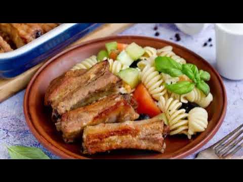 Свиные рёбрышки по грузински. Очень ароматное и в меру острое мясо, буквально спадающее с кости!