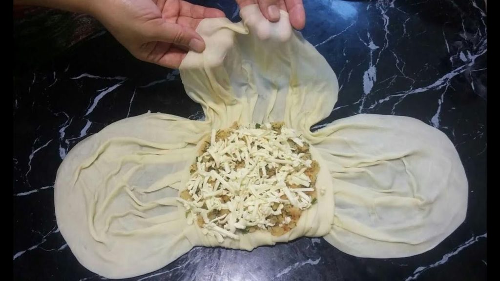 КАРТОФЕЛЬНЫЕ ЛЕПЁШКИ С СЫРОМ / EFSANE PATATESLİ BÖREK / ТУРЕЦКИЙ БУРЕК С КАРТОШКОЙ И СЫРОМ КАРТОФЕЛЬНЫЕ ЛЕПЁШКИ С СЫРОМ / EFSANE PATATESLİ BÖREK / ТУРЕЦКИЙ БУРЕК С КАРТОШКОЙ И СЫРОМ