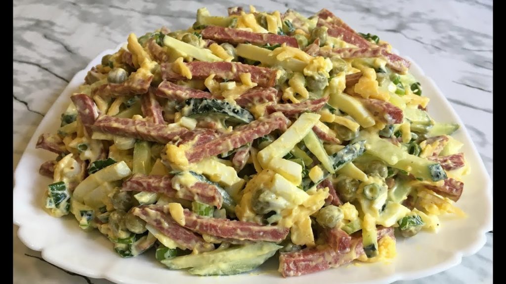 Салат "Нежданный Гость" Быстро и Очень Вкусно Удивите Гостей!!! / Салат с Колбасой / Quick Salad