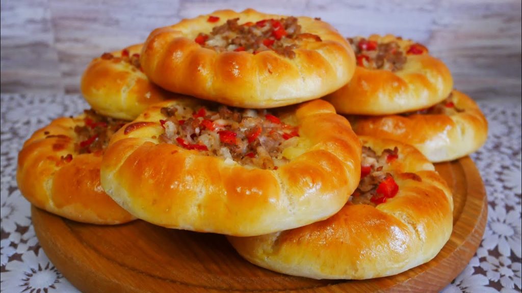 Открытые пирожки с мясом. Ватрушки рецепт. ТЕСТО КАК ПУХ. Кулинарим вместе Открытые пирожки с мясом. Ватрушки рецепт. ТЕСТО КАК ПУХ. Кулинарим вместе