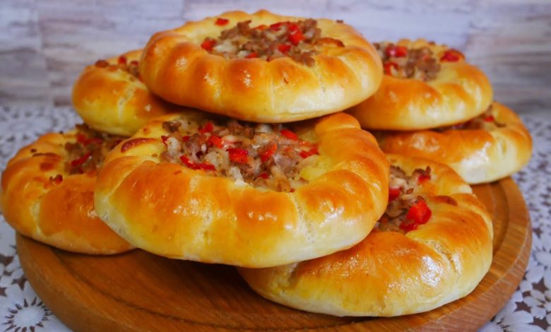 Открытые пирожки с мясом. Ватрушки рецепт. ТЕСТО КАК ПУХ. Кулинарим вместе