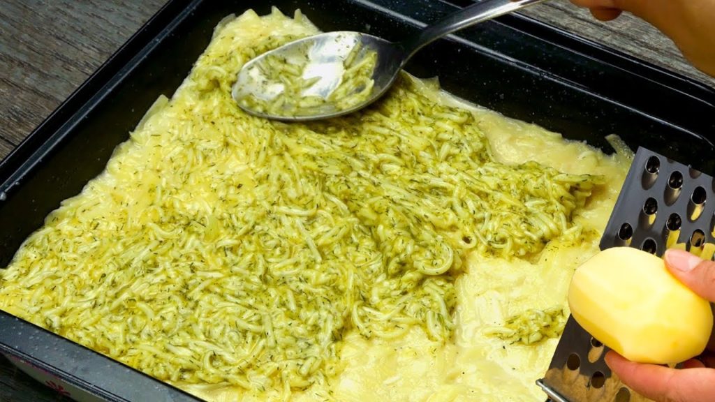 Начала с одной картошки, а в итоге приготовила обалденную картофельную запеканку! | Appetitno.TV