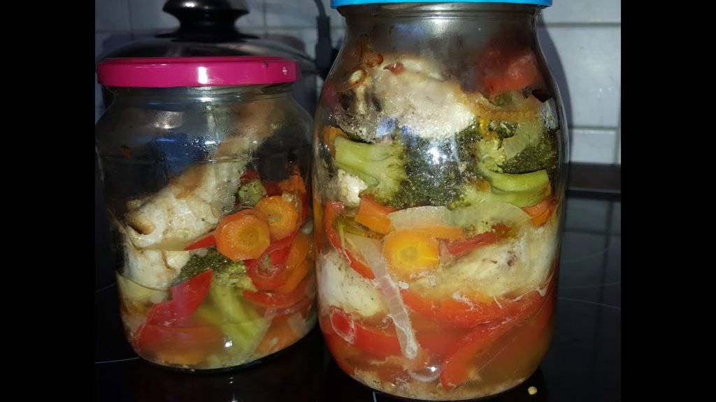 Курочка в банке из духовки!!!!