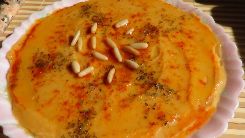 Fava. Закуска из бобов Фава. Турецкая кухня.