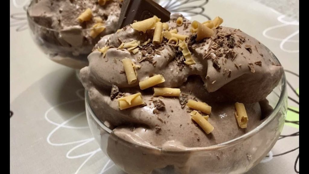 Готовим вкусное шоколадное мороженое в мороженице дома/готовим мороженое дома/готовим десерт