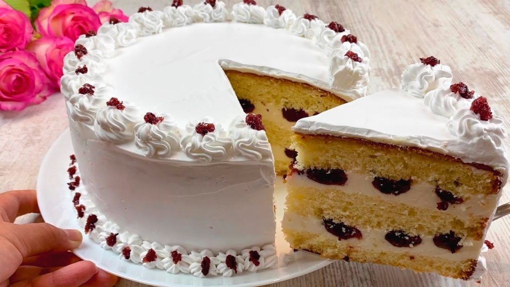 Es ist ganz einfach, aber am Ende werden Sie vom Ergebnis überrascht sein! Leckeres Kuchenrezept!