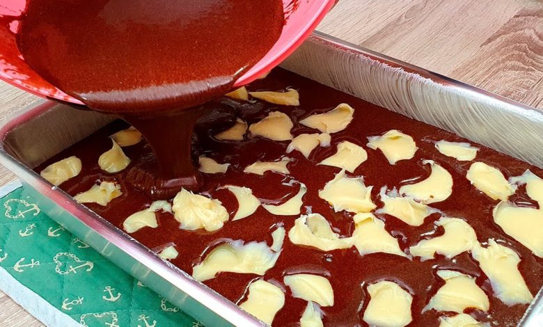 Veja porque este vai ser o seu novo bolo favorito! Bolo de chocolate recheado
