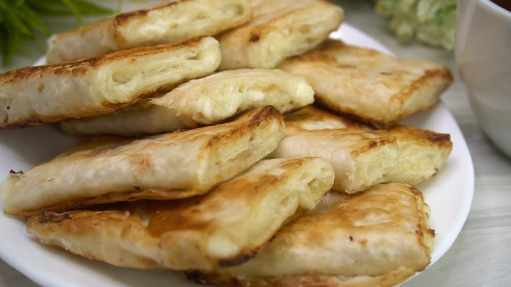 Просто, но при этом ОБАЛДЕННО вкусно. Вкуснятина из творога на завтрак за 10 минут! Просто, но при этом ОБАЛДЕННО вкусно. Вкуснятина из творога на завтрак за 10 минут!