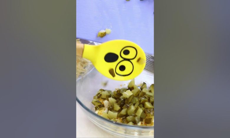 Обалденно Простой Быстрый Салат с сухариками! Неожиданно Вкусный!