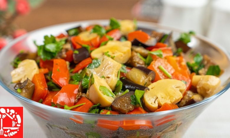 Срочно на кухню! Вот как нужно готовить салат с баклажанами. Съедается моментально!