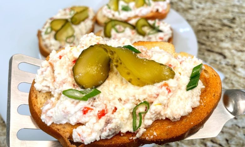 Вкуснейшая Намазка на Хлеб. Готовится 5 минут! Такие бутерброды съедаются быстрее чем с икрой! Вкуснейшая Намазка на Хлеб. Готовится 5 минут! Такие бутерброды съедаются быстрее чем с икрой!