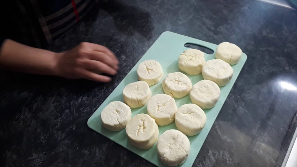 ПРОСТОЙ РЕЦЕПТ СОЧНЫЕ СЫРНИКИ НА СКОВОРОДЕ И В ДУХОВКЕ САМЫЙ ВКУСНЫЙ ЗАВТРАК УПЛЕТАЮТ МГНОВЕННО ПРОСТОЙ РЕЦЕПТ СОЧНЫЕ СЫРНИКИ НА СКОВОРОДЕ И В ДУХОВКЕ САМЫЙ ВКУСНЫЙ ЗАВТРАК УПЛЕТАЮТ МГНОВЕННО