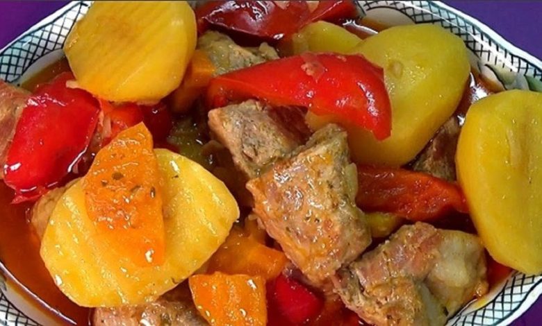 Просто вкусный рецепт. Картошка с  мясом или жаркое, каждый справится