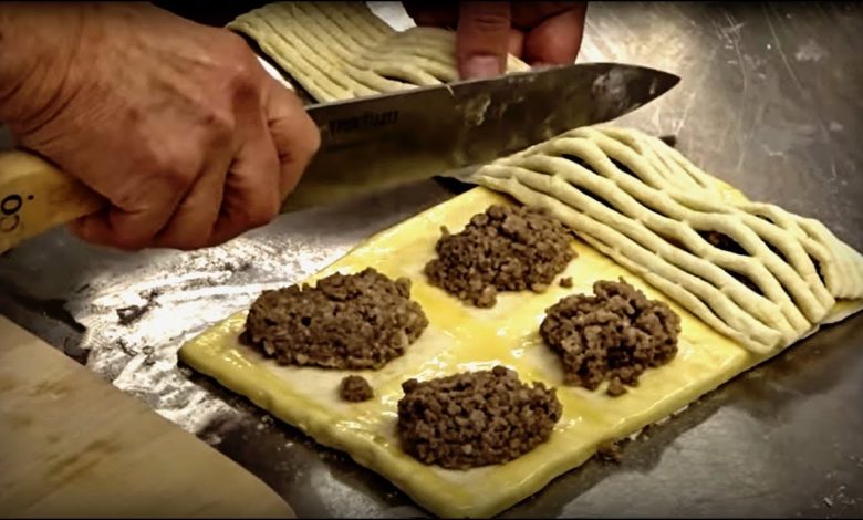 Пирожки с мясом из остатков слоеного теста
