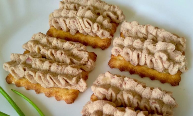 Бесподобная закуска за 5 минут! Без неё ни одно застолья не обходится! Вкусные блюда легко и просто!