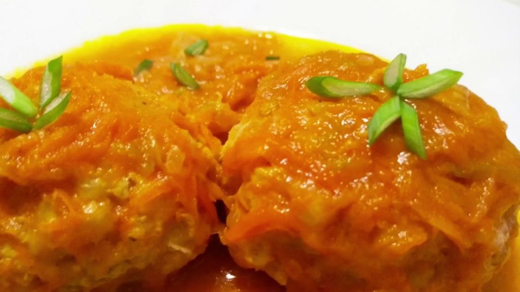 Нежные мясные тефтели с булгуром и кабачком в овощной подливке Просто Вкусно.Рецепт вкусных тефтелей