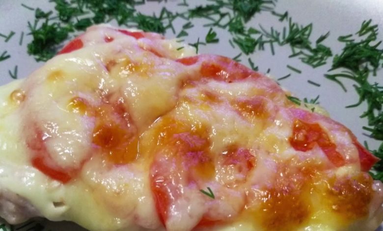 Блюдо которое всегда выручает.Как вкусно, сочно, полезно и быстро приготовить куриную грудку . Блюдо которое всегда выручает.Как вкусно, сочно, полезно и быстро приготовить куриную грудку .