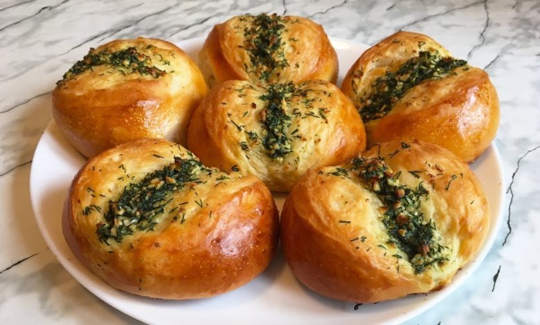 Чесночные Булочки / Булочки с Чесноком / Пампушки / Garlic Buns / Простой Рецепт (Очень Вкусно) Чесночные Булочки / Булочки с Чесноком / Пампушки / Garlic Buns / Простой Рецепт (Очень Вкусно)