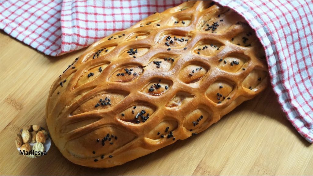 Cдобный рулет с сыром, быстрый, без расстойки теста,способы вымешивания теста /roll with cheese