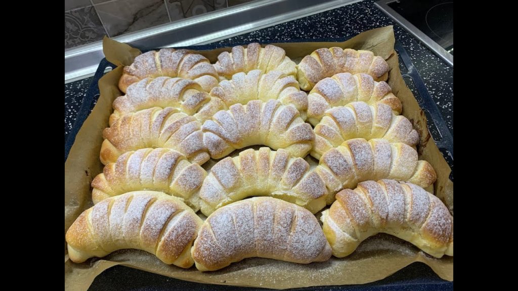 📢 CORNETTI DOLCI ALLA CREMA 🤩 Ricetta bomba che dovete salvare 👌