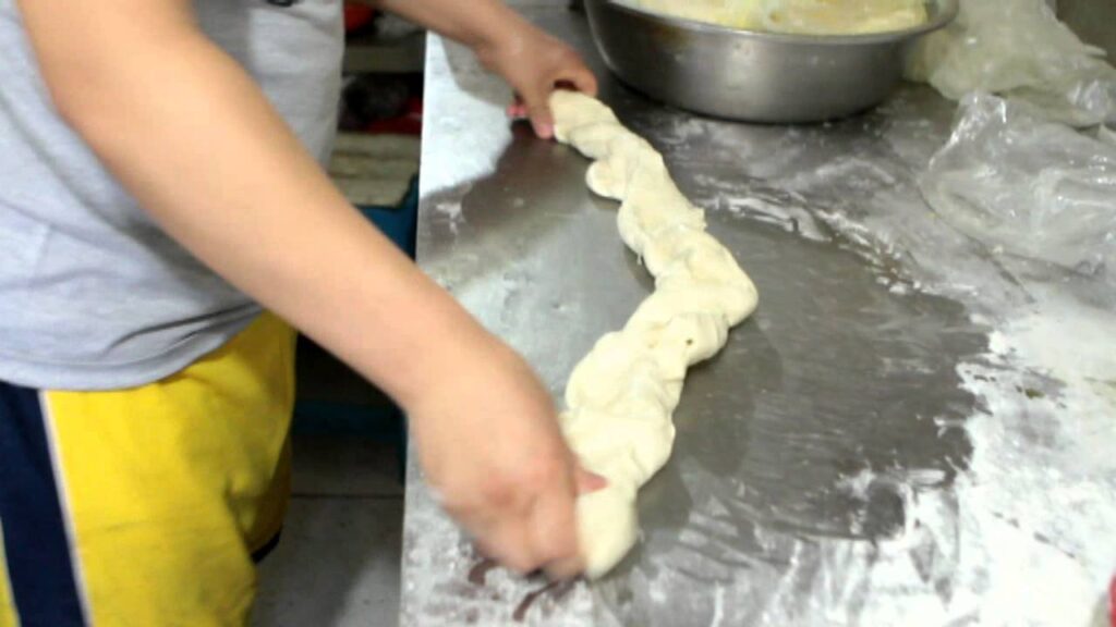Секреты китайской кухни 5 拉麵條 Лапша своими руками . Hand Pulled Noodles