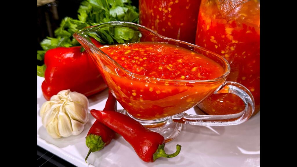 Соус ПИКАНТНЫЙ кисло- сладкий   на зиму ,  идеальный к мясу рыбе птице и конечно же на бутерброд