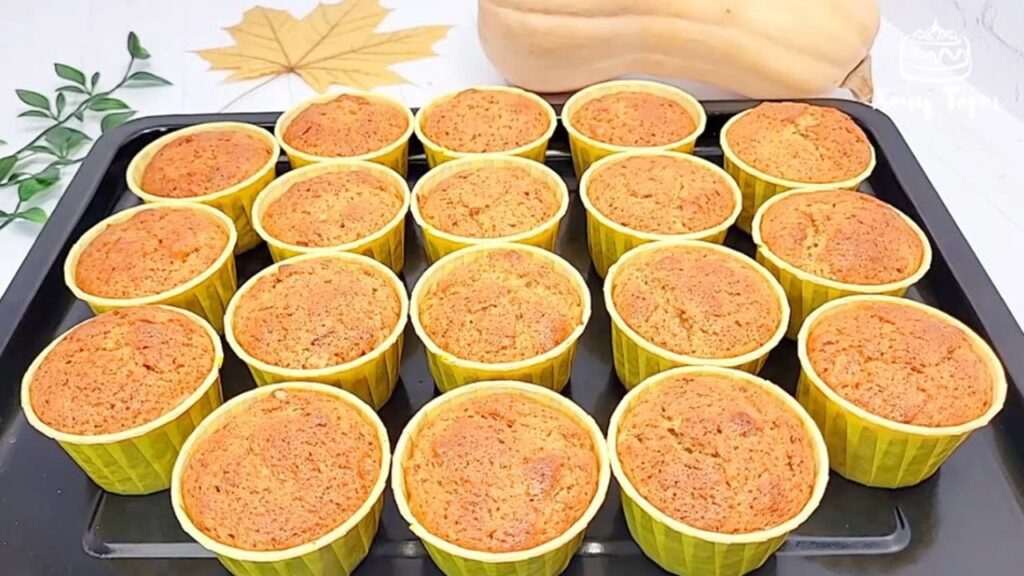 🧡 Ароматные тыквенные мини-кексы: осеннее настроение в каждой крошке! 🍂