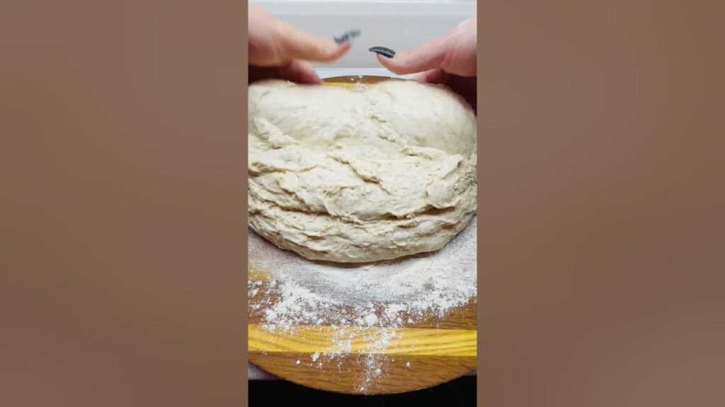 ДОЛГО СВЕЖИЙ И ОЧЕНЬ АРОМАТНЫЙ ХЛЕБ НА ЗАКВАСКЕ! Рецепт хлеба на закваске! #shorts #рецепты #хлеб