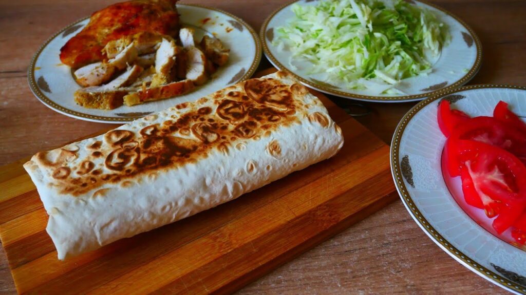 Шаурма с курицей и овощами Шаурма в домашних условиях